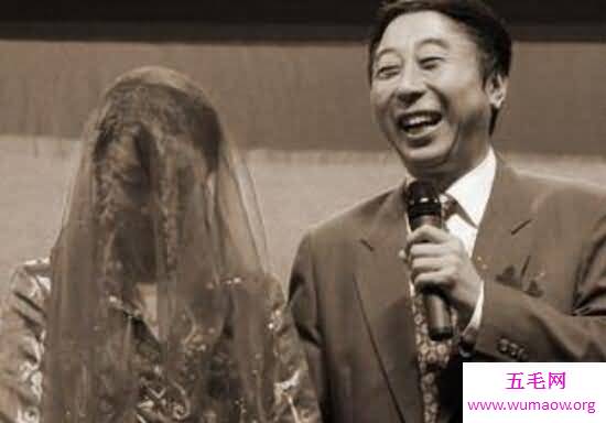 冯巩老婆艾慧去世了吗,只是谣言/两人结婚35年很幸福