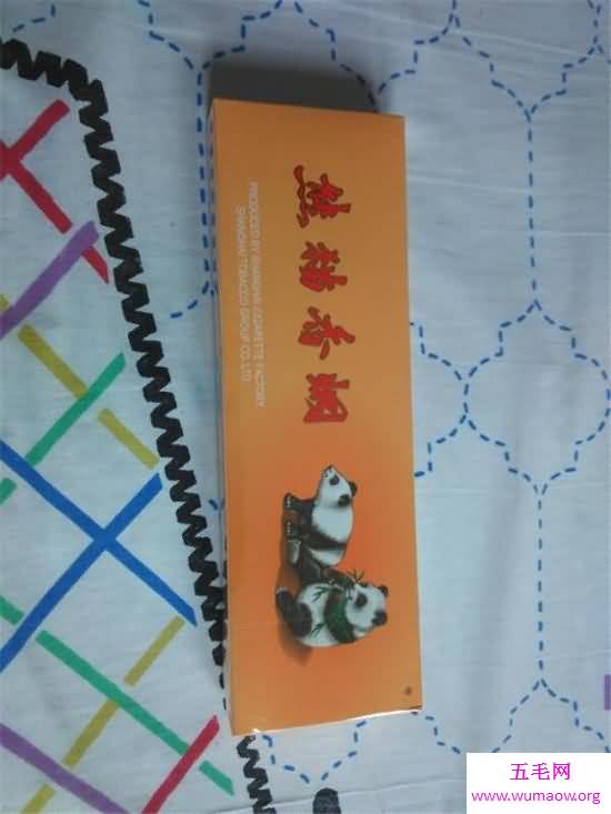 4,大熊猫香烟(硬特规),300元/包