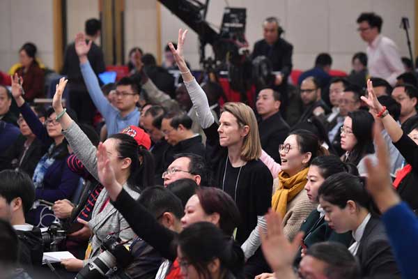 美国学者：两会开启改革开放新征程