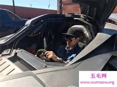 多少人都想要这个蝙蝠车 但是它只属于这种人