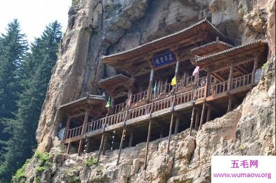 世界上最危险的寺庙，倒悬空寺建在悬崖上(离地50米)