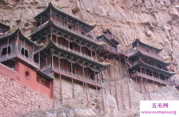 世界上最危险的寺庙，倒悬空寺建在悬崖上(离地50米)