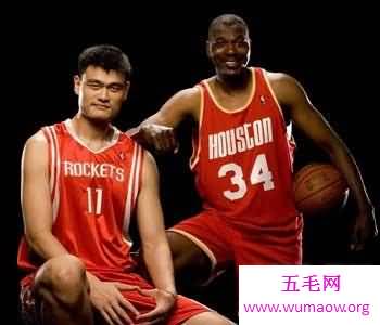 奥拉朱旺梦幻脚步，被称为NBA历史第一脚步