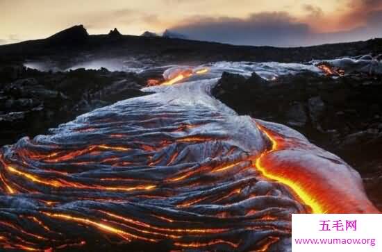 世界上最大的超级火山，黄石公园超级火山(即将爆发)