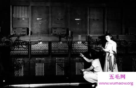 eniac，世界上第一台通用计算机