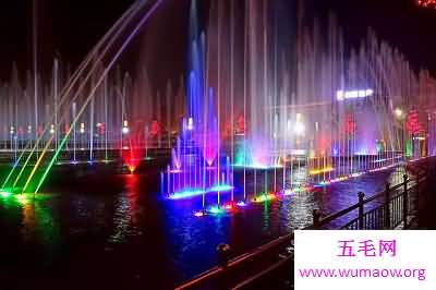 亚洲最大的音乐喷泉——大雁塔音乐喷泉