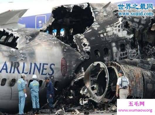 名古屋空难，因驾驶人员失误导致(264人死亡)