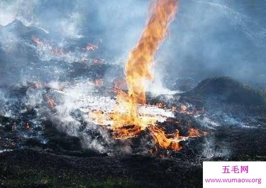 火焰龙卷风，火龙直冲上天(世界五大火焰龙卷风)