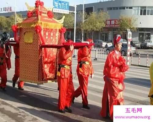 大花轿，风靡一时的歌曲，大街小巷都在传唱