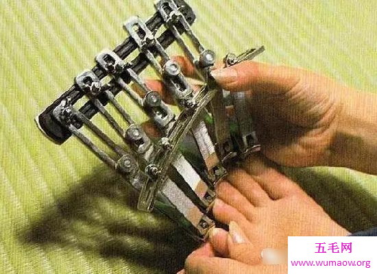 日本人16个无节操的发明，可以发光的内裤(图)