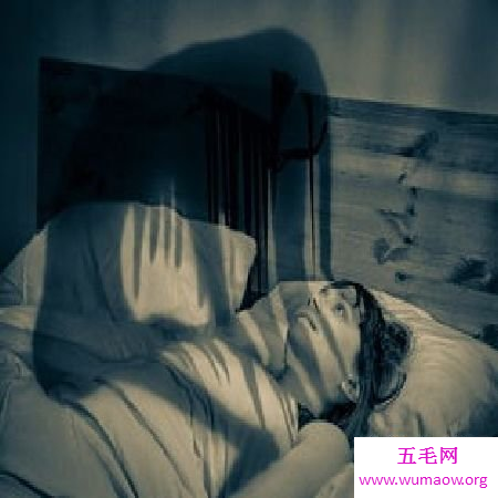  梦见死人托梦是什么意思？