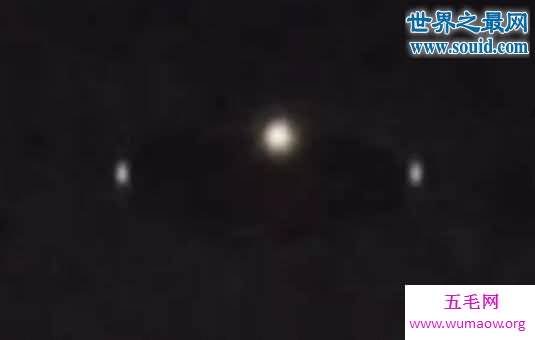 巨型UFO惊现美国黄石公园上空，外星人基地正建于此地