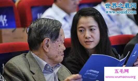 杨振宁和翁帆的真相，28岁翁帆嫁82岁的杨振宁