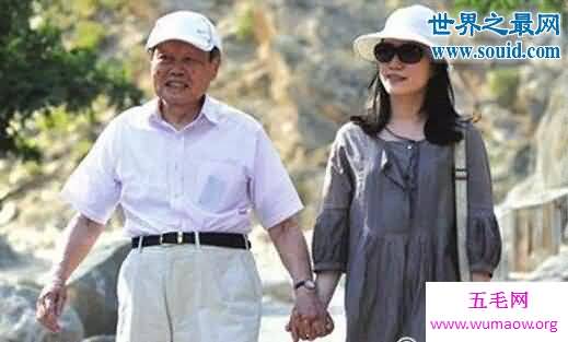 杨振宁和翁帆的真相，28岁翁帆嫁82岁的杨振宁