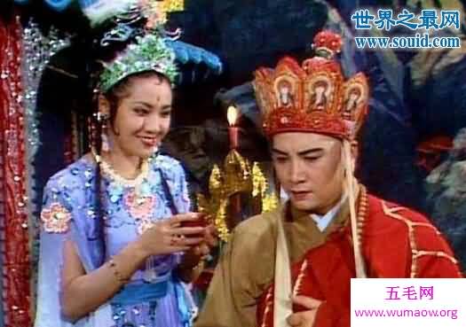 西游记之金鼻白毛老鼠精，跨越佛妖鸿沟的爱情