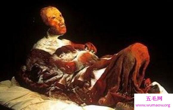 被上帝保佑的圣女贝尔纳黛特，尸体百年不腐