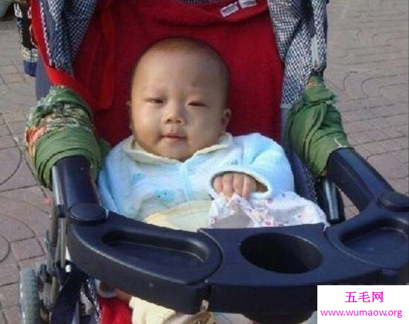 南京徐宝宝事件最完整经过，医生偷菜不顾婴儿死活