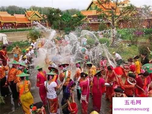 泼水节是哪个民族的节日 泼水节的来历介绍