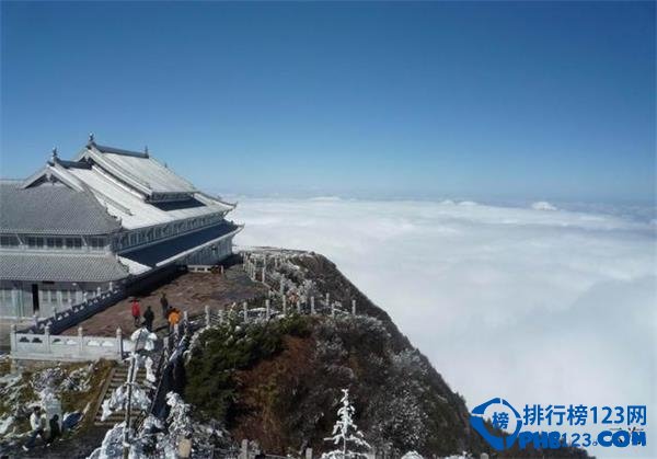 震撼人心的中国10大名山