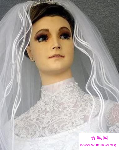 婚纱店模特竟然是店主女儿干尸，惊悚奇闻