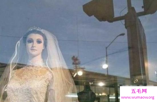 婚纱店模特竟然是店主女儿干尸，惊悚奇闻