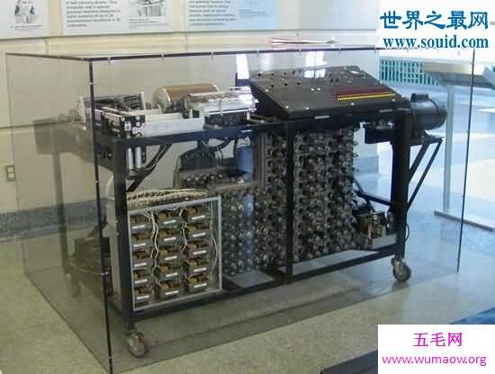 世界上第一台计算机，1946年(重量堪比6只大象)