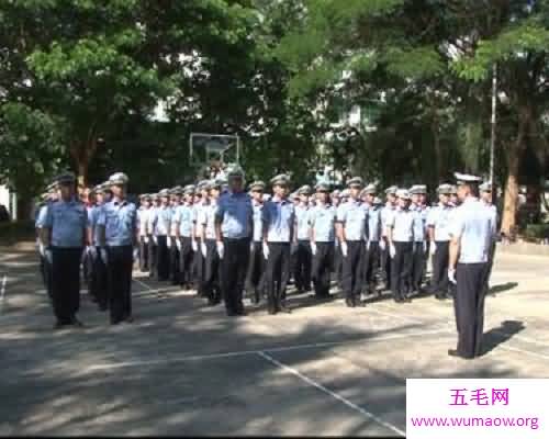 作为一名人民警察，你怎么能不了解人民警察法呢