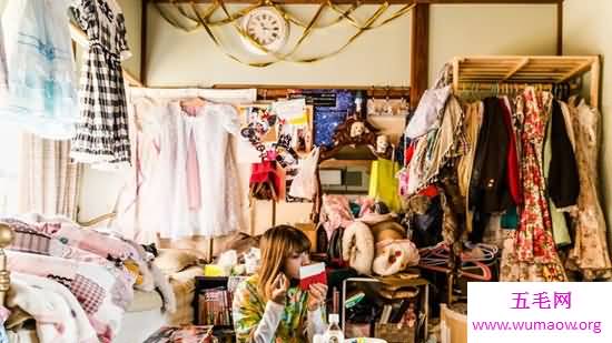 走进真实的御宅族生活，充满了二次元气息的动漫屋