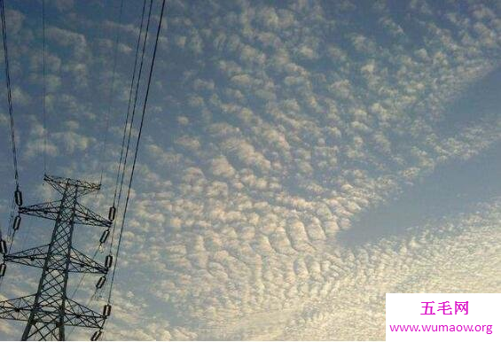 地震云图片能够预测地震，纯属瞎扯淡(只是自然景观)