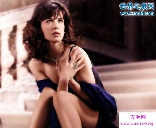 哪个国家的女人最漂亮，俄罗斯丰乳翘臀细腰
