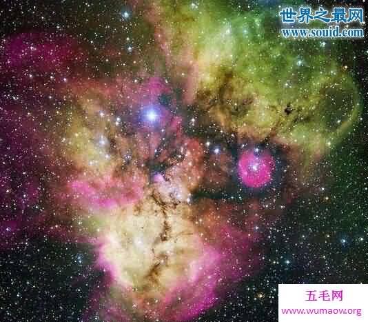 吸血鬼恒星，“偷盗”其他恒星能力延长自己寿命