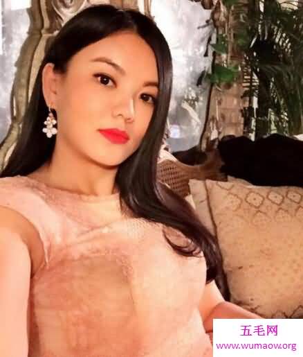 李湘的胸有多大，婚后胸围激增E罩杯巨乳撩人