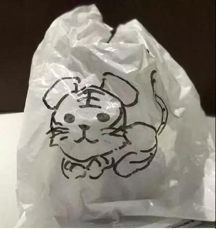 “失恋了，小哥可以给我画只小脑斧吗？”盘点外卖小哥收到过的奇葩要求