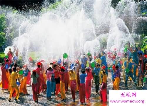 泼水节是哪个民族的节日 泼水节的来历介绍