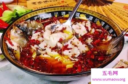 水煮鱼的做法：麻辣爽口，口感滑嫩，“麻上头辣过瘾”！
