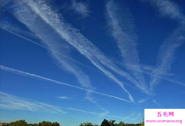 地震云图片能够预测地震，纯属瞎扯淡(只是自然景观)