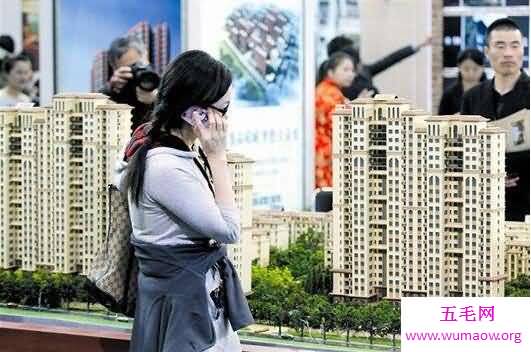 国家调控强行让中国楼市降温，商品房销售持续下跌