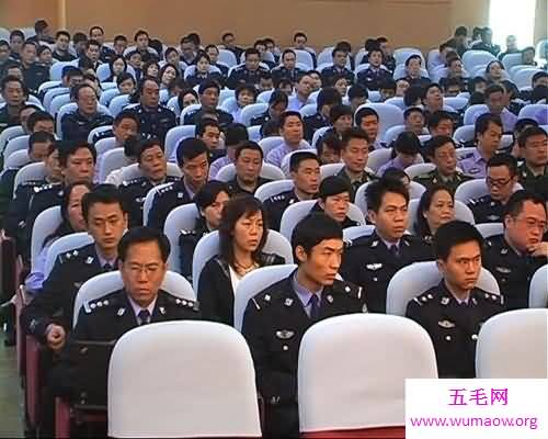 作为一名人民警察，你怎么能不了解人民警察法呢