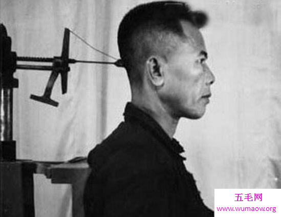 揭秘红色高棉活体取脑机，钻孔取人脑浆食用(谣言)