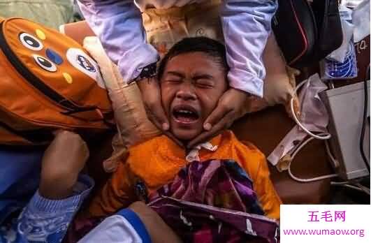 割礼是什么意思，割掉少男少女生殖器的残忍仪式