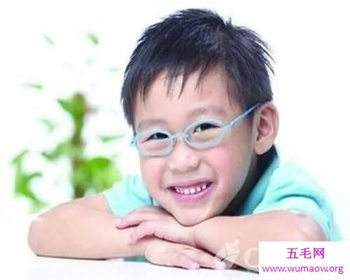 为你揭秘近视的形成原因预防措施，做好防范措施远离近视
