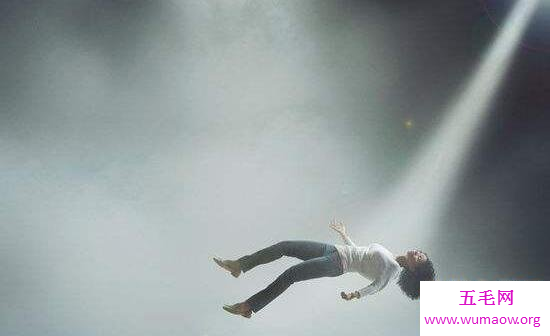 人死了是什么感觉，濒死体验者揭秘死前四阶段