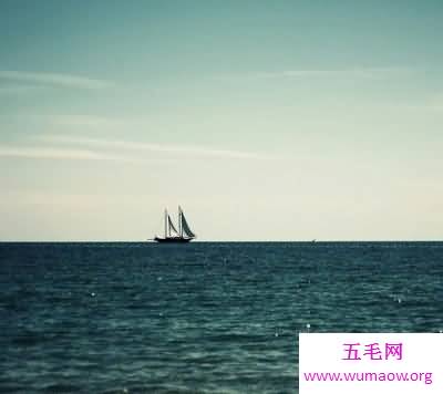 “寄蜉蝣于天地，渺沧海之一粟”沧海一粟的意思