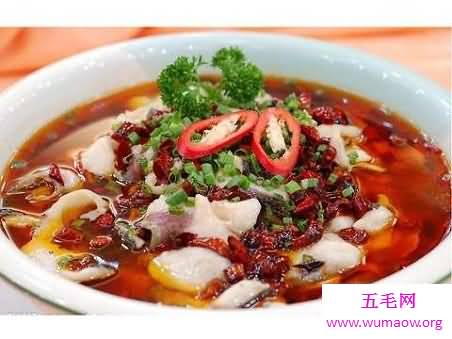 水煮鱼的做法：麻辣爽口，口感滑嫩，“麻上头辣过瘾”！