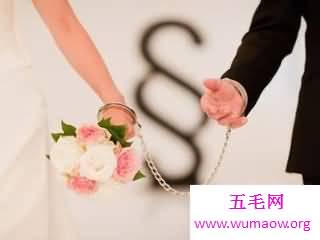 有些人在结婚前会进行婚姻测试来了解自己的姻缘