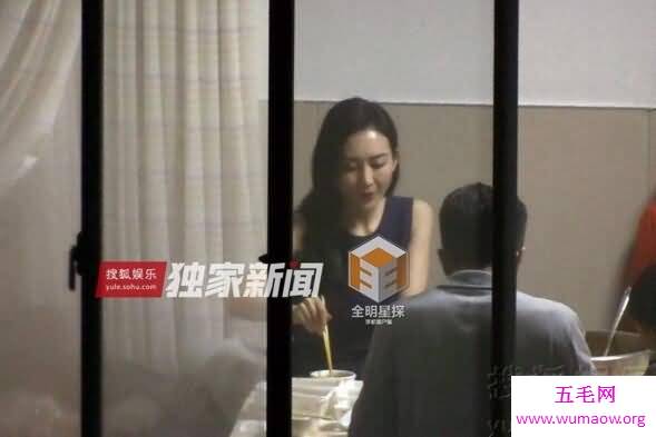 第一狗仔卓伟爆杨幂刘恺威离婚，后惨遭威胁被打