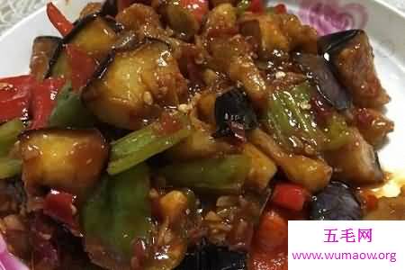 红烧茄子的做法——虽然只是一道素菜，但却胜过荤菜！