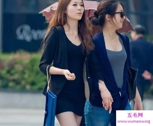 街拍超短裙美女图片，一大波超短裙美女来袭(喷鼻血)