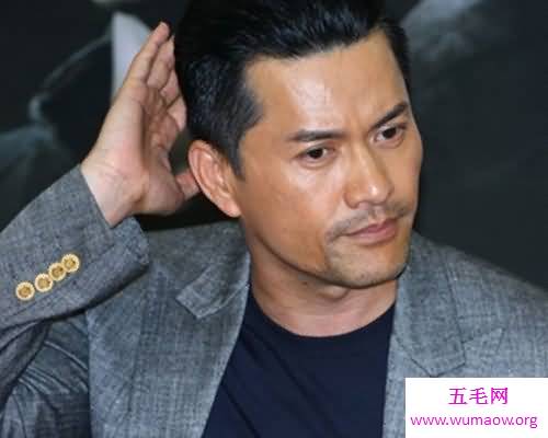 一位难民从低到高的起伏之路，跛豪电影为你诠释