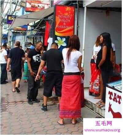 揭秘泰国租妻价格，1500一个月(提供全套人妻服务)